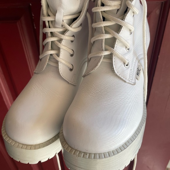 ROC Australian white leather boots - Picture 6 of 9